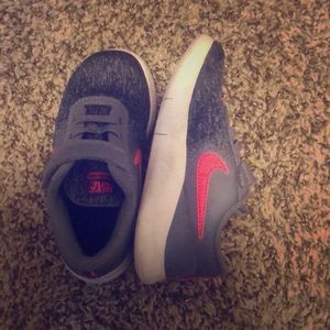 Nike toddler shoes